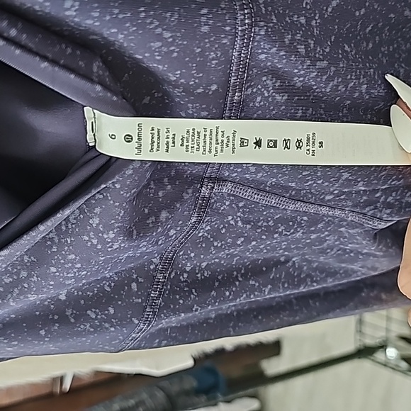 Lululemon Wunder Under HR Crop 21" - Picture 2 of 5